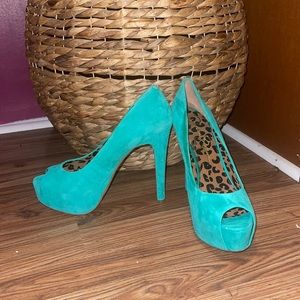 Jessica Simpson Platform High Heel